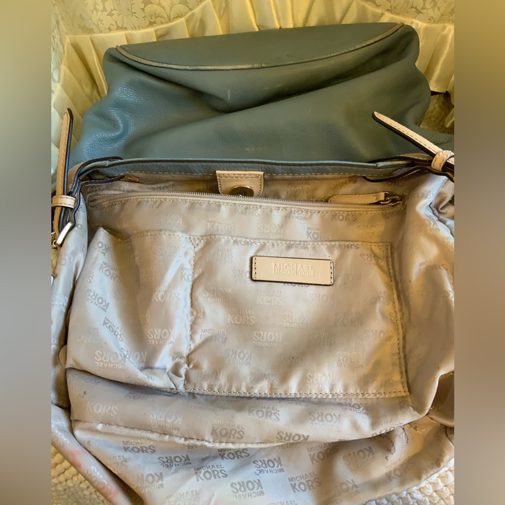 MICHAEL KORS BAG - Picture 9 of 15